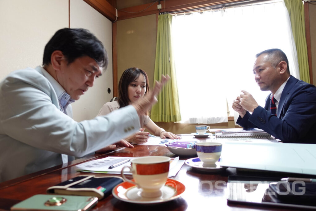 援むすび山口・ヤスベェ応援団長・トライアングル