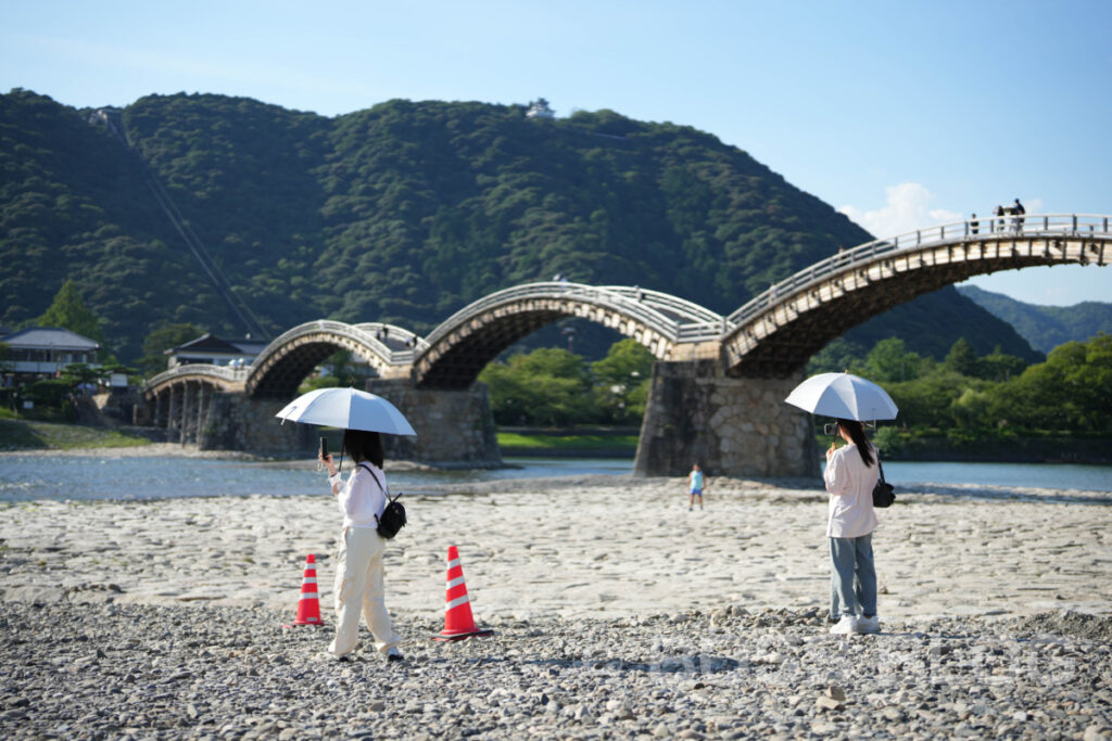 いろり山賊・錦帯橋