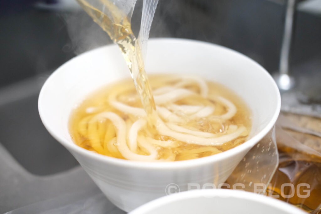 どんどん・肉うどん・冷凍・ゆで麺・あかり